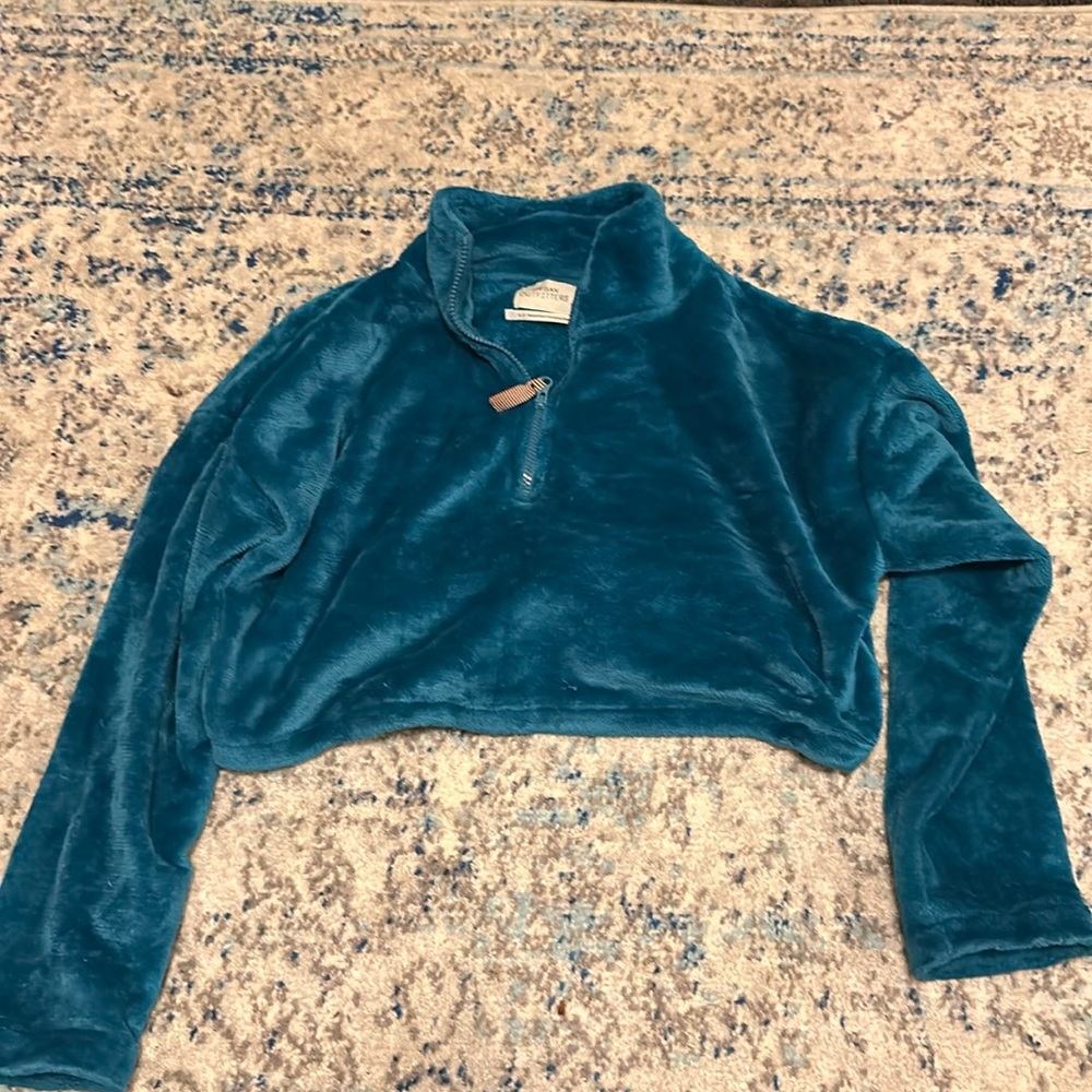 Urban outfitters fuzzy cropped sweater